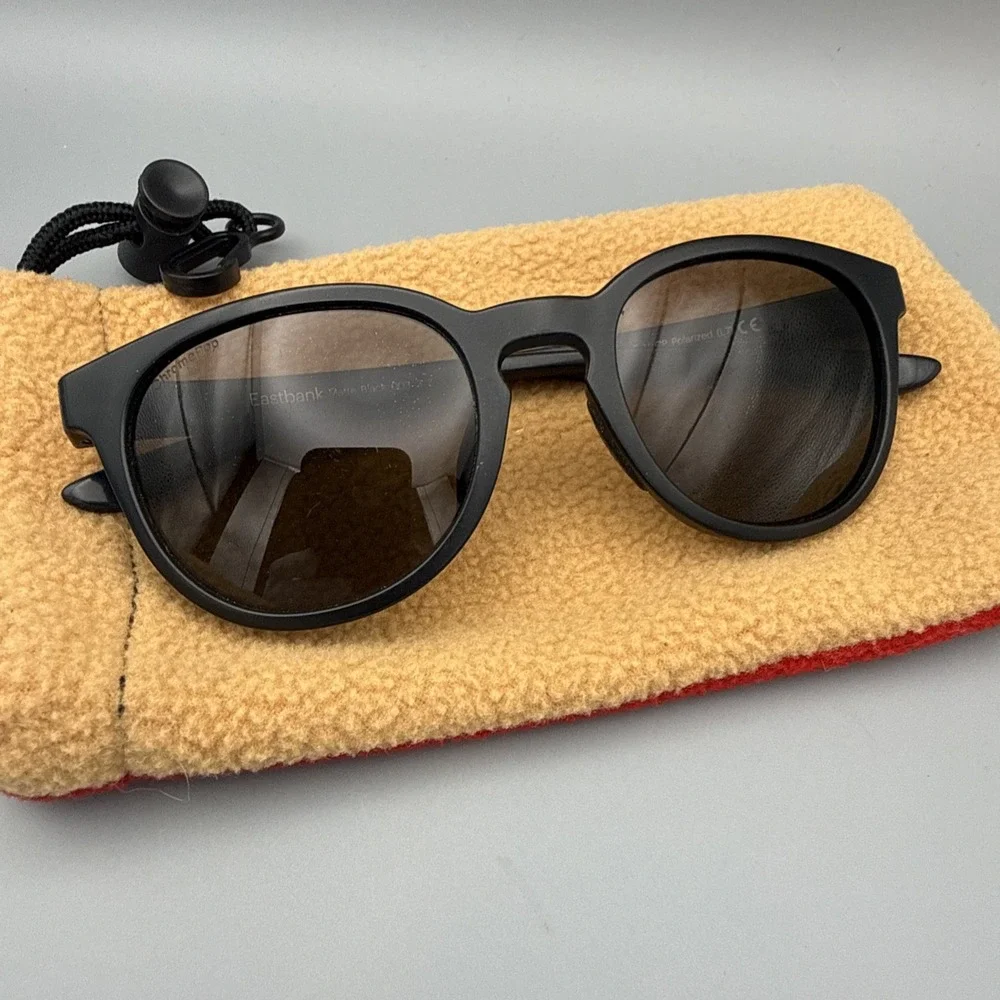 Smith Eastbank Authentic Sunglasses Matte Black ChromaPop Green Lens & Draw Case